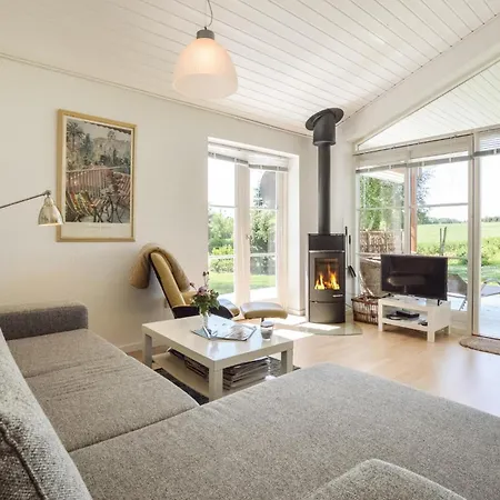 Beautiful In With Kitchen Holiday home *